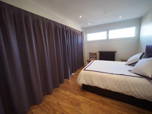 Seafront Apartment In Palam�s