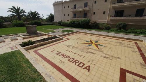 Seafront Apartment In Palam�s