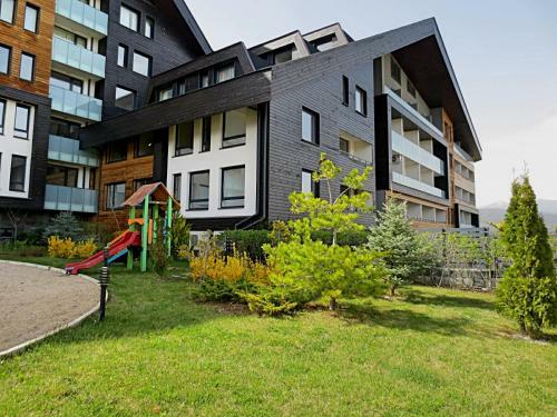 Hotel Aspen Ski And Golf Resort