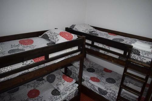 Private Apartment In Prespa