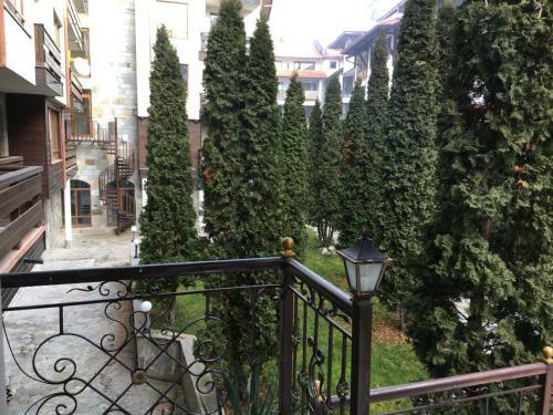 2 Bedroom Apartment Near Gondola