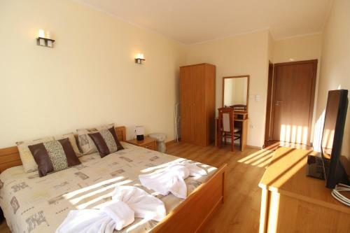 2 Bedroom Apartment Near Gondola