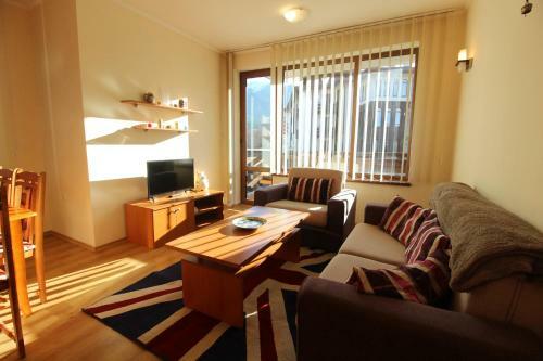 2 Bedroom Apartment Near Gondola