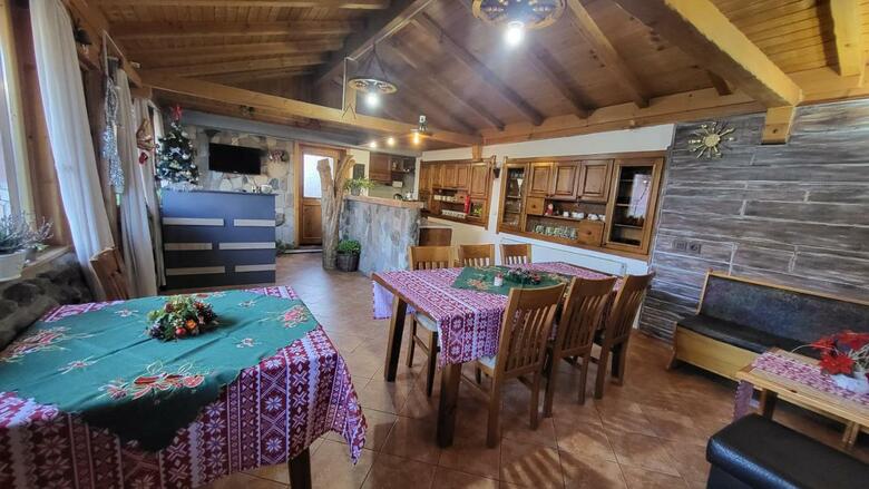 Hostal Boina House