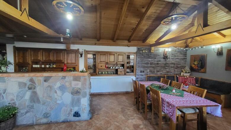 Hostal Boina House