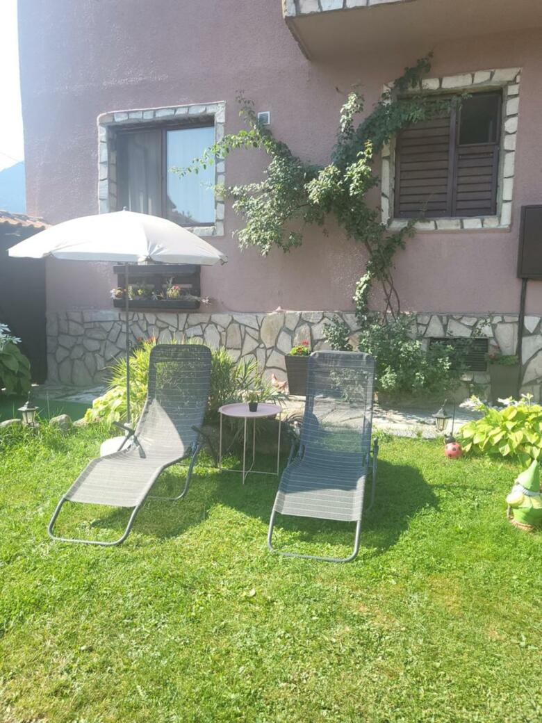 Hostal Boina House