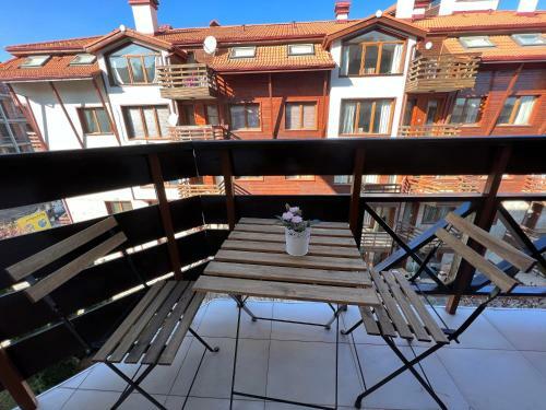 Ski Apartment In Belmont
