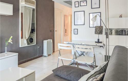 Two-bedroom Apartment In Oropesa Del Mar
