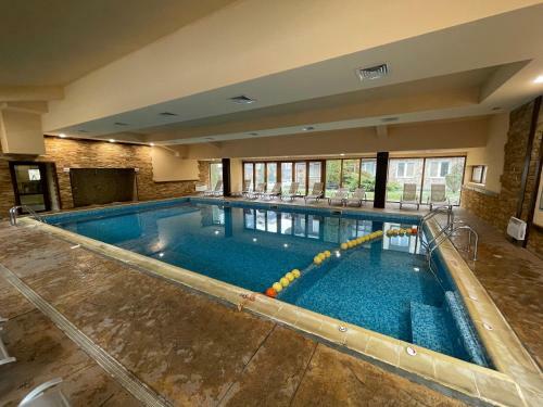 Lovely 2-bedroom Serviced Apartment With Spa