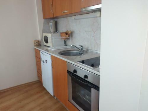 Cedar Lodge Apartment