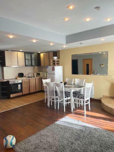 Winslow Luxury Apartment With Private Spa