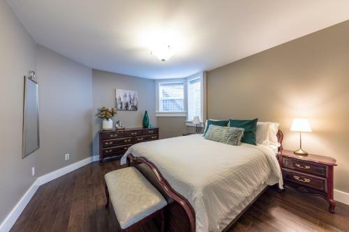 Contemporary Suite In Burnaby