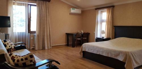 Ruzan Hotel