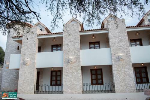 Mirador Johya Hotel