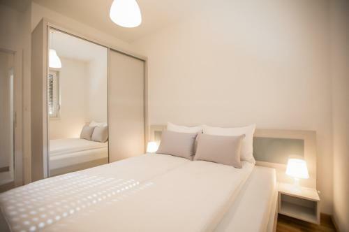 Jelena Apartment II
