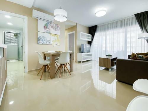 Apartamento Casa Folch - Iv�n Luxury Homes - 3� Pta - Norte -1� Linea de Playa