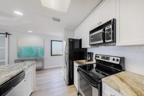 Four Seasons Of Romar Beach #604 West