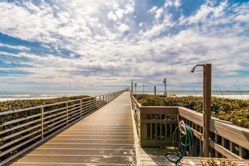 Four Seasons Of Romar Beach #604 West