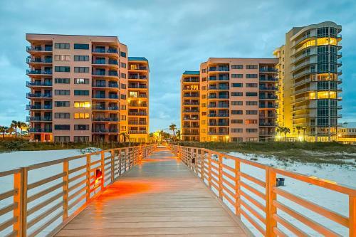 Four Seasons Of Romar Beach #604 West