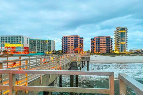Four Seasons Of Romar Beach #604 West