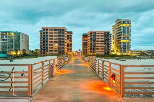 Four Seasons Of Romar Beach #604 West