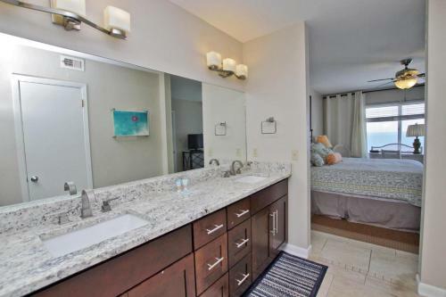 Summerchase 1108 By Youngs Suncoast