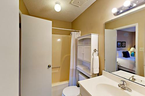 Wolf Bay Villas