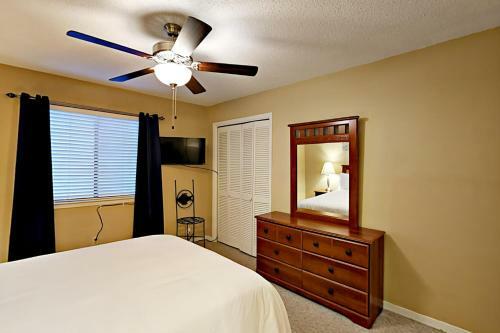 Wolf Bay Villas