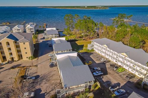 Wolf Bay Villas
