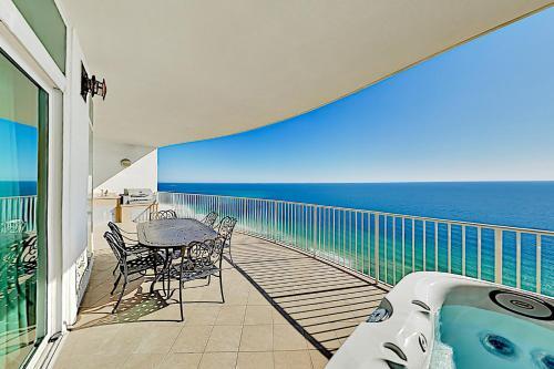 Turquoise Place #2205c
