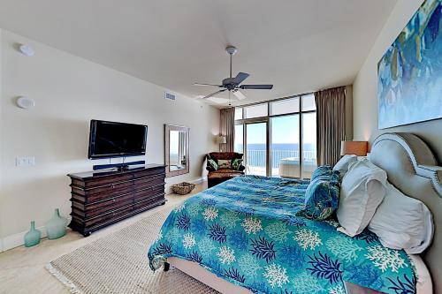 Turquoise Place #2205c