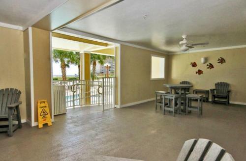 Grande Caribbean 418 By Youngs Suncoast
