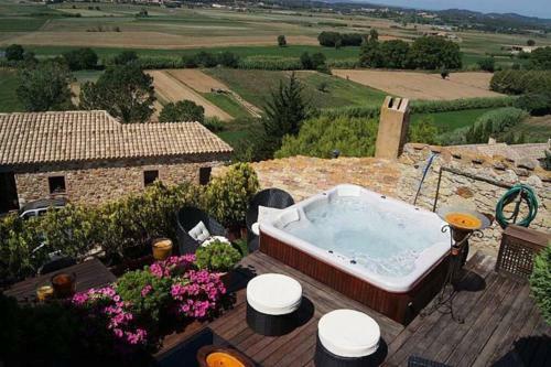 Casa Rural Con Jacuzzi En El Centro Hist�rico De Pals