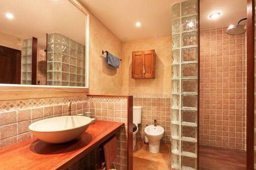 Casa Rural Con Jacuzzi En El Centro Hist�rico De Pals
