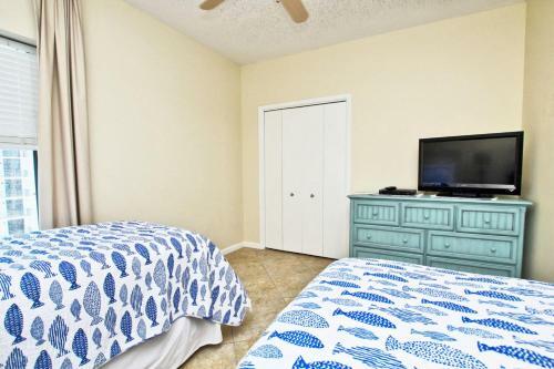 Phoenix East 1201 By Youngs Suncoast
