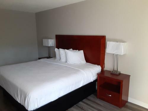Hotel Days Inn By Wyndham Ozark