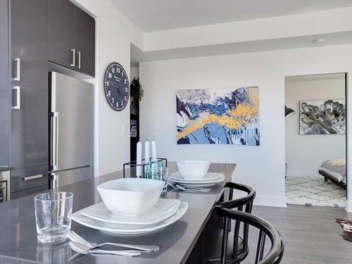 New Sweeping Views Luxury 2br Suite Pool Table, Rooftop Patio, Bbq, Coffee