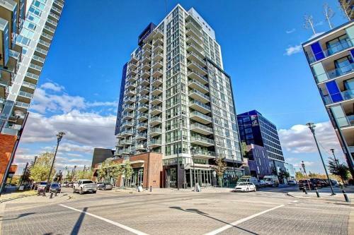 New Sweeping Views Luxury 2br Suite Pool Table, Rooftop Patio, Bbq, Coffee