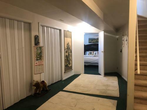 Hostal Hidden Valley Basement Suit H