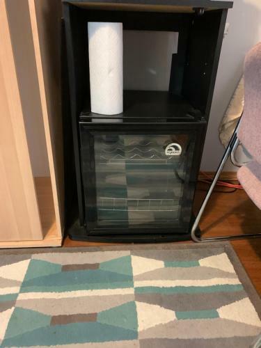 Small Private Basement Suite With Own Bathroom And Share Laundry