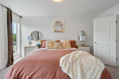 Contemporary Luxury 4 Bedroom House Near Downtown