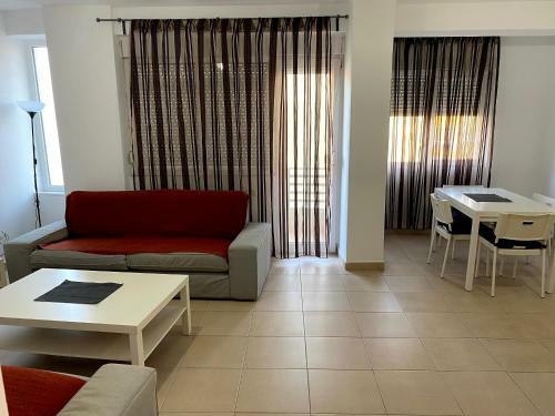Welcome To This Pleasant Apartment! No. 708 H