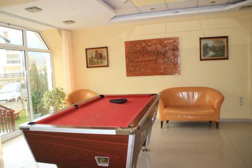 Two Bedroom Apartment In Eagle Rock Mountain Resort