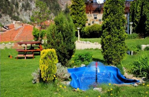 Two Bedroom Apartment In Eagle Rock Mountain Resort