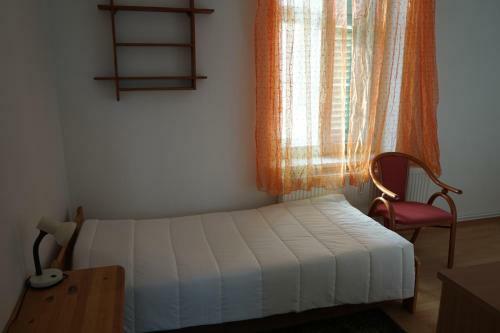 Arnie Apartman