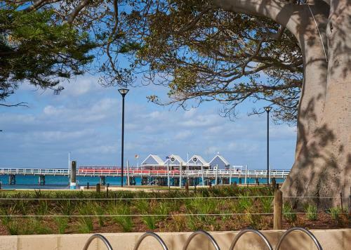 Api Busselton Seaside Escape Apartments