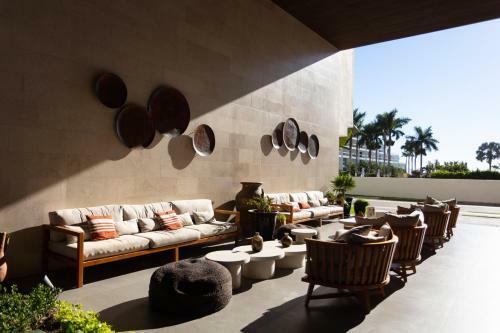 Blue View Beauty! Beachfront Condo With Large Private Terrace