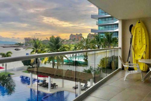 Apartamento Beachfront Condo In Bucear�as