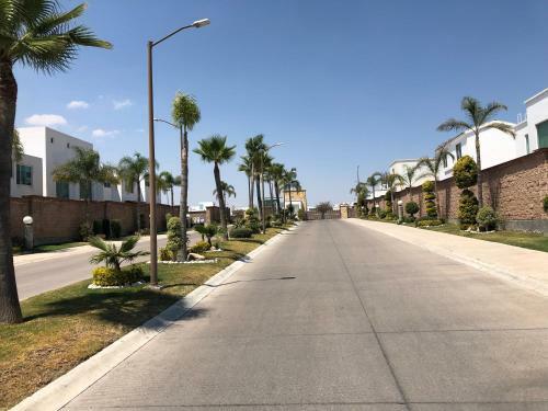 Apartamento Perfect Location & Security @ El Deseo Residencial
