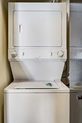 Instant Suites- Charming Unit In Canmore With Free Banff Pass